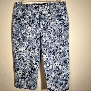 Gloria Vanderbilt Blue White Floral Capri Jeans Swan Logo